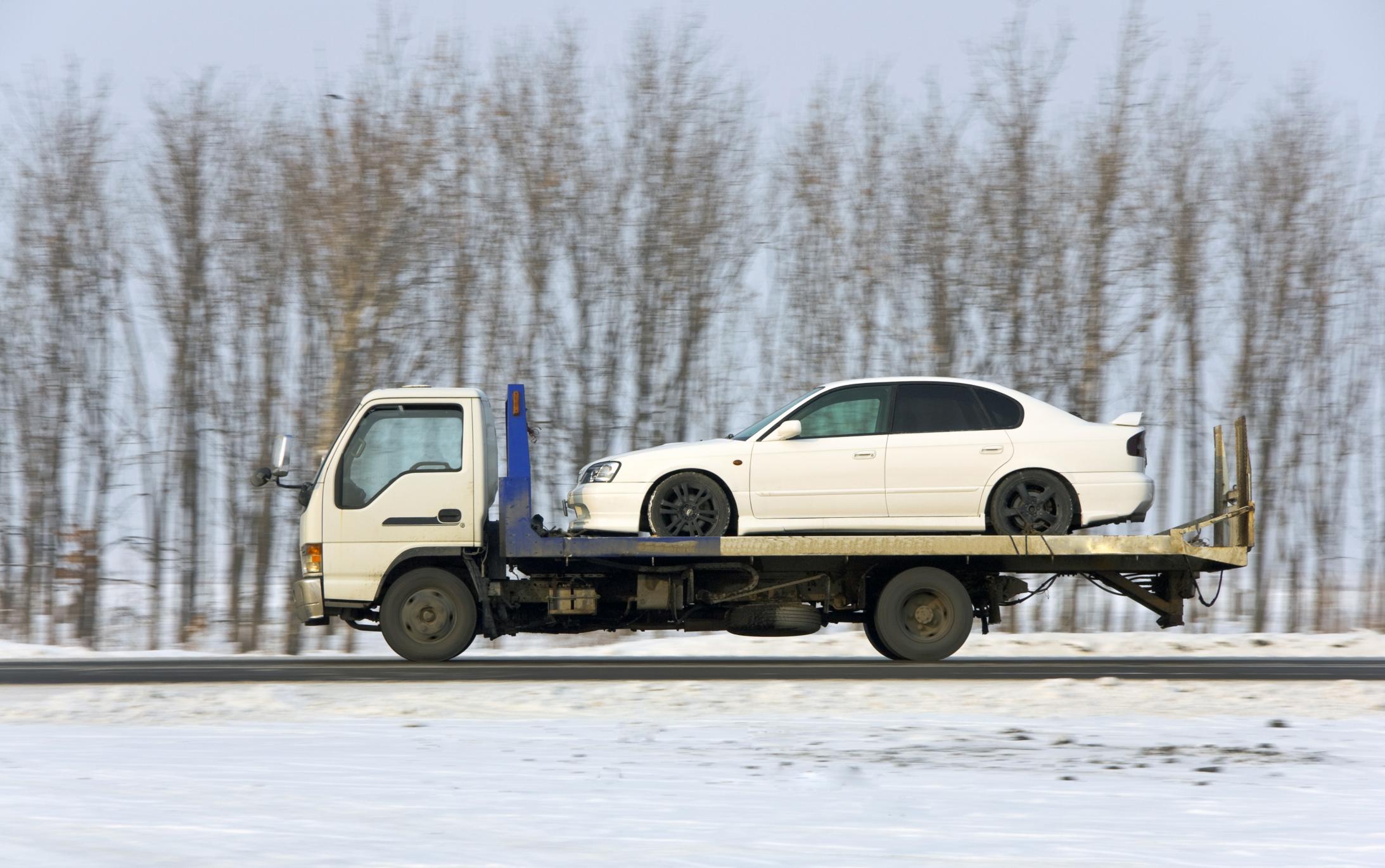 This is a picture of a 24 hour recovery towing in Plum TX.